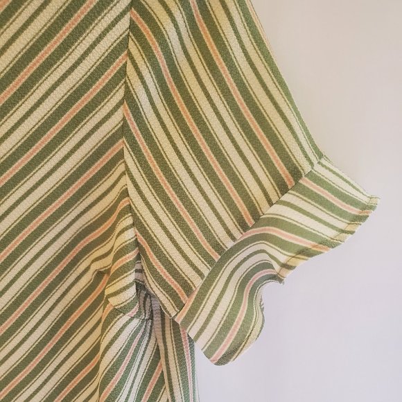 Monteau Semi-Cropped Top Butterfly Sleeves Ruffled Hem Pink, Green, White Size M - Picture 6 of 13